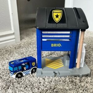 Brio World - 33813 Police Station